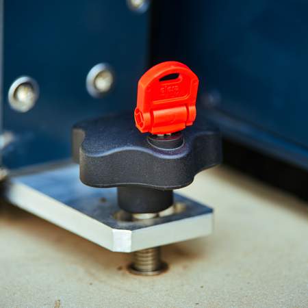 PrestigeLINE - Versperrbare Arretierungsbolzen